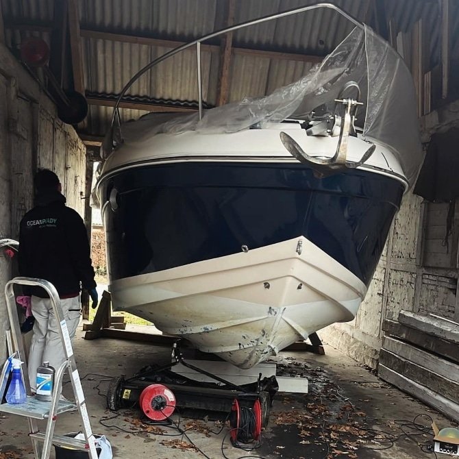 klargøring af båd hos oceanready